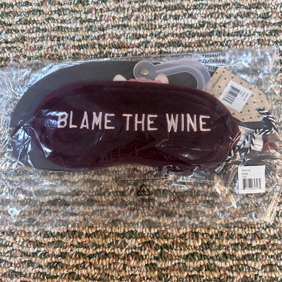 NEW Blame The Wine Burgundy Red Eye Sleep Mask - Picture 1 of 4